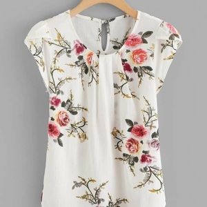 SHEIN Flower Top